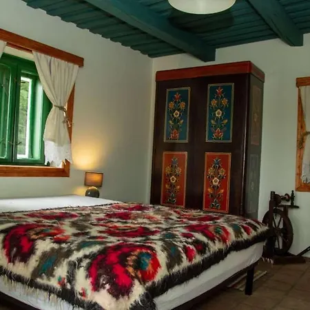 Casa Batrana Holiday home *